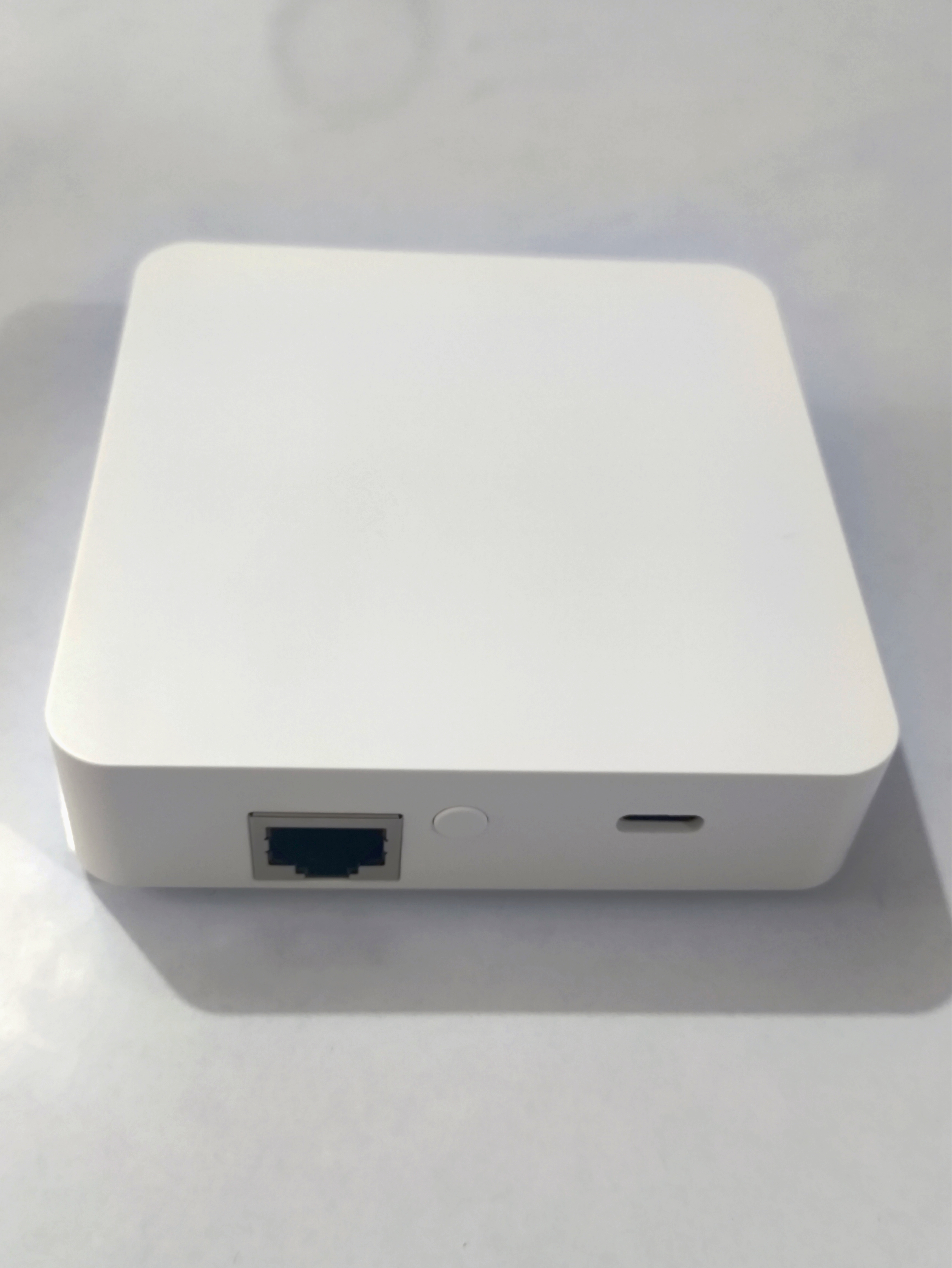 هاب مرکزی Zigbee تویا با کابل تایپ سی و کابل شبکه